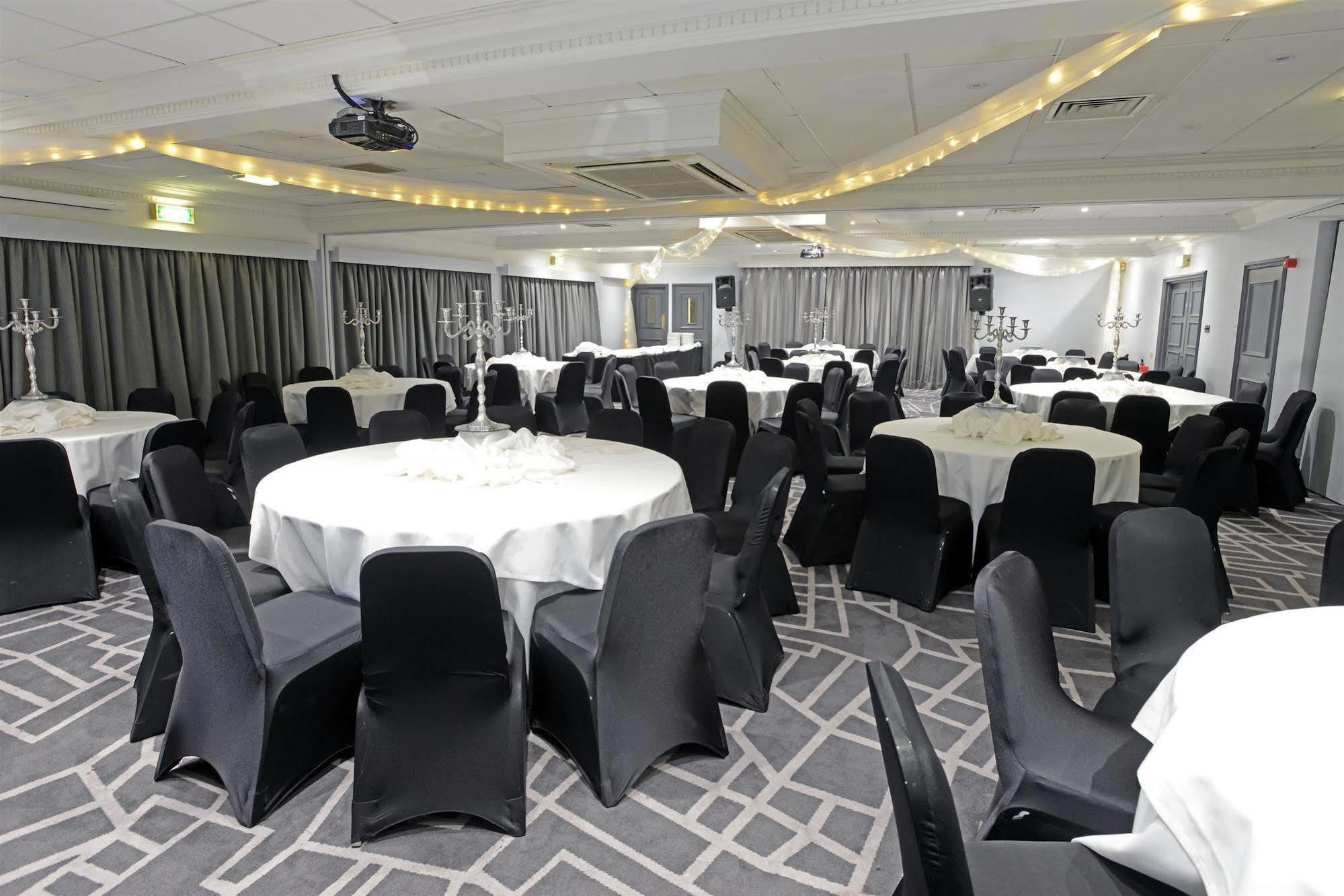 Village Hotel Coventry Exteriér fotografie